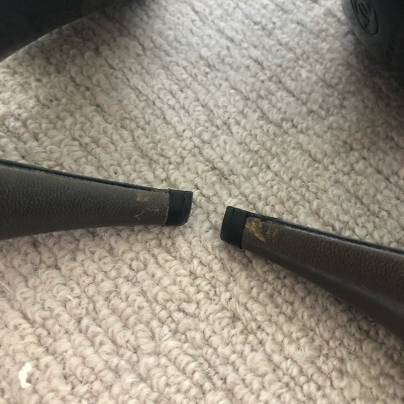 ✨Flash Sale✨Chanel CC Leather Slingback Heel - Picture 5 of 8